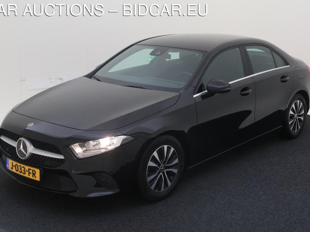 Mercedes-Benz A-KLASSE 180 136PK AUT BUSINESS SOLUTION APP-CONNECT, 2020