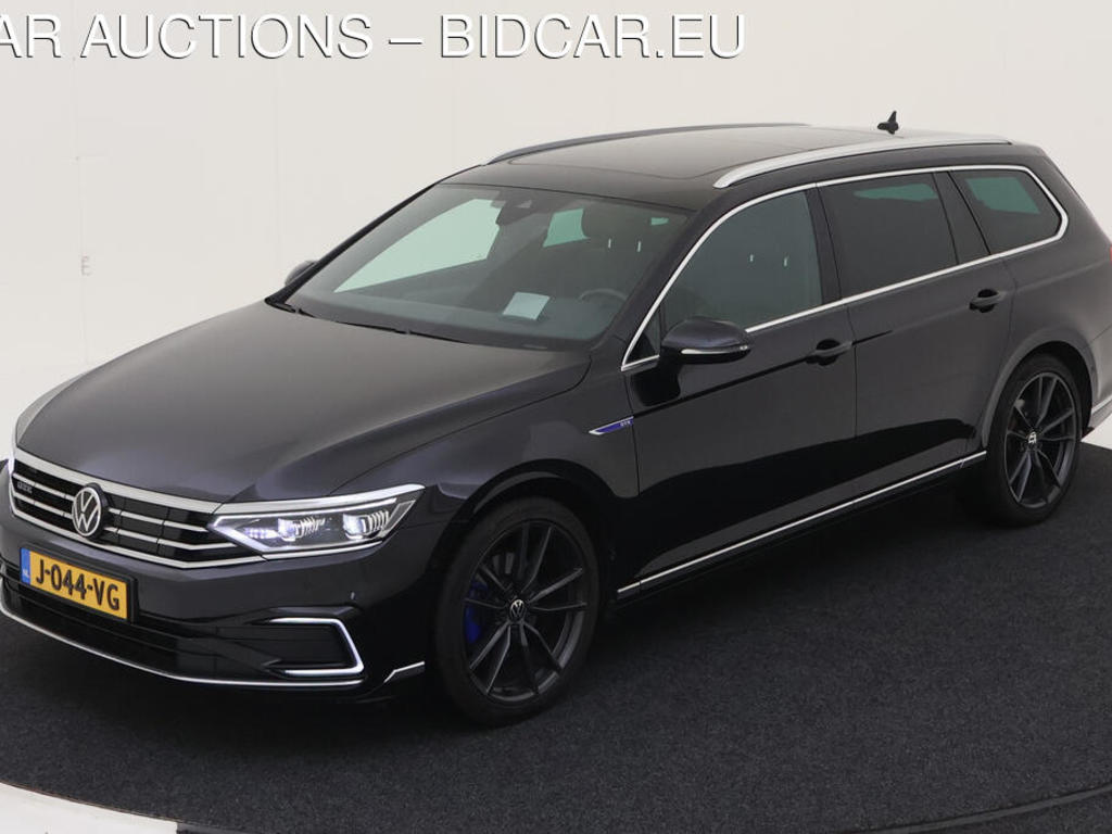 Volkswagen Passat variant 1.4 TSI PHEV 218PK DSG GTE BUSINESS COMFORT TREKHAAK PANORAMADAK, 2020