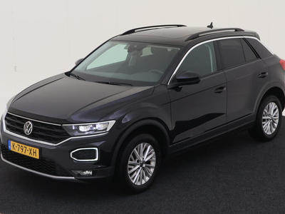 Volkswagen T-roc 1.0 TSI 110PK STYLE EXECUTIVE ADVANCE TREKHAAK PANORAMDAK, 2021