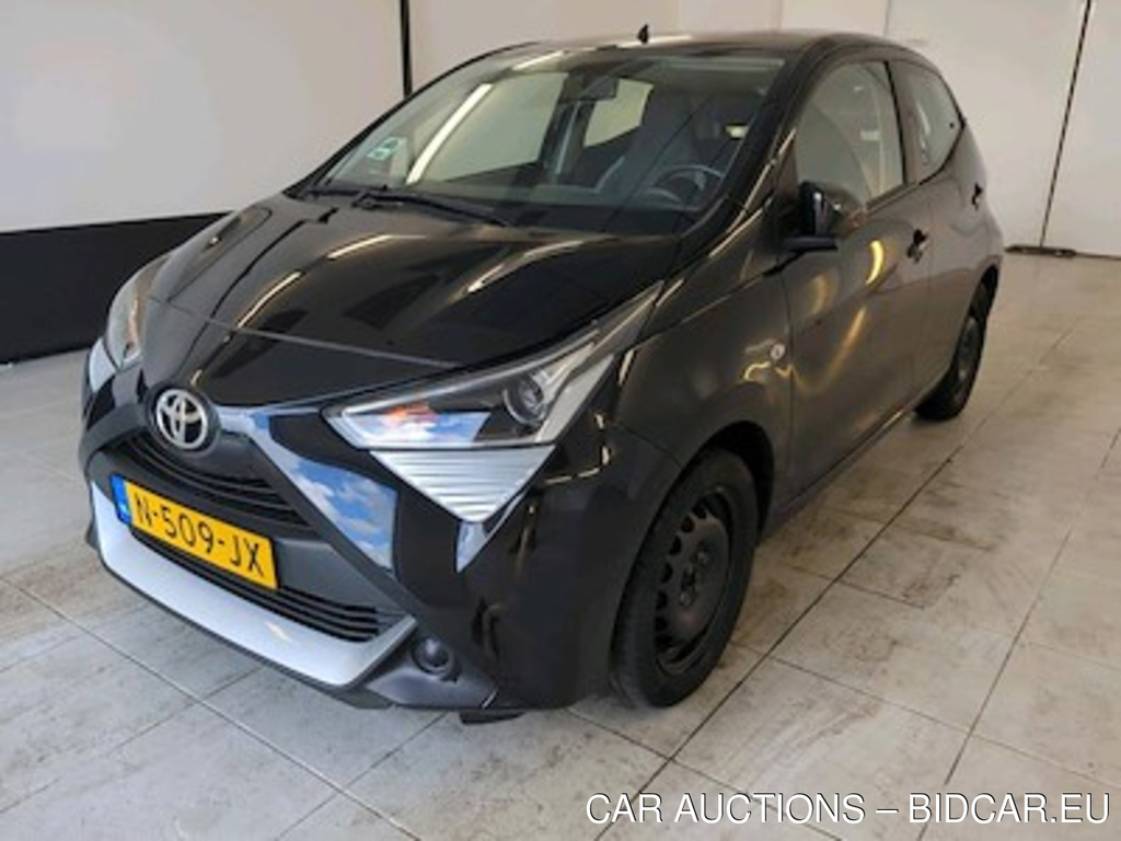 Toyota Aygo 1.0 VVT-i x-play