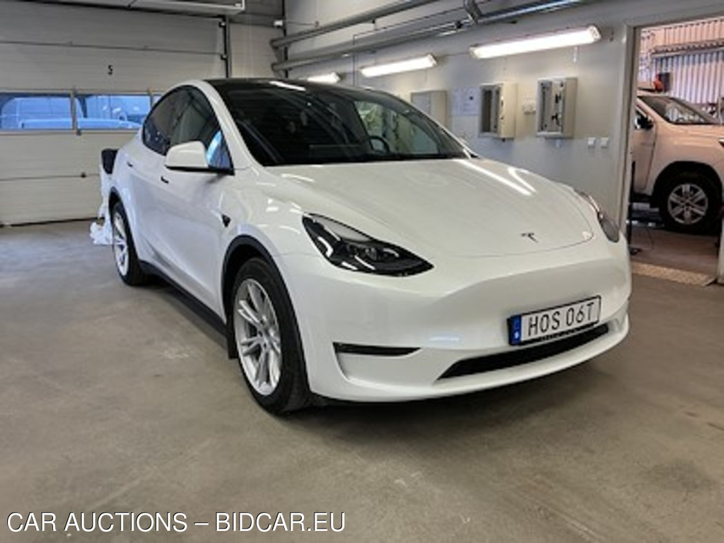 Tesla Model Y Long Range AWD