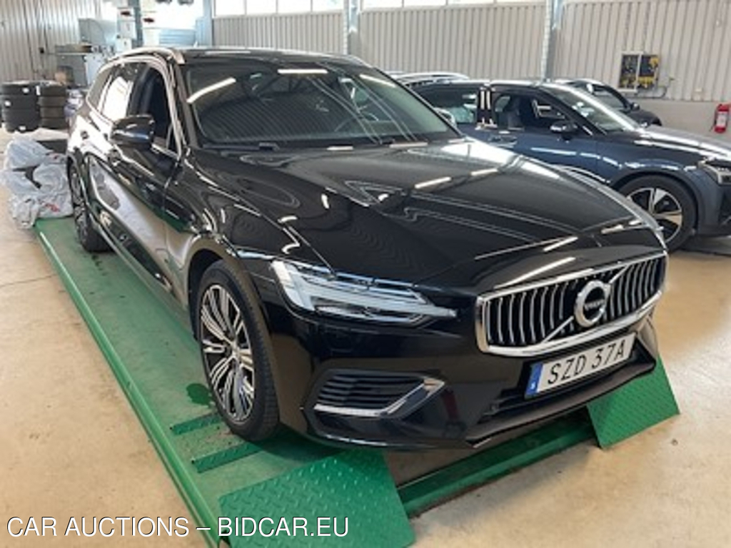 Volvo V60 T6 Recharge AWD 305HKInscription Exp Navi Pro Drag Kamera
