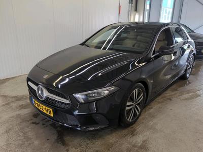 Mercedes-Benz A200 d 2.0 110kW Luxury Line DCT, 2022