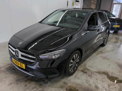Mercedes-Benz B180 1.3 100kW Business Solution DCT, 2021