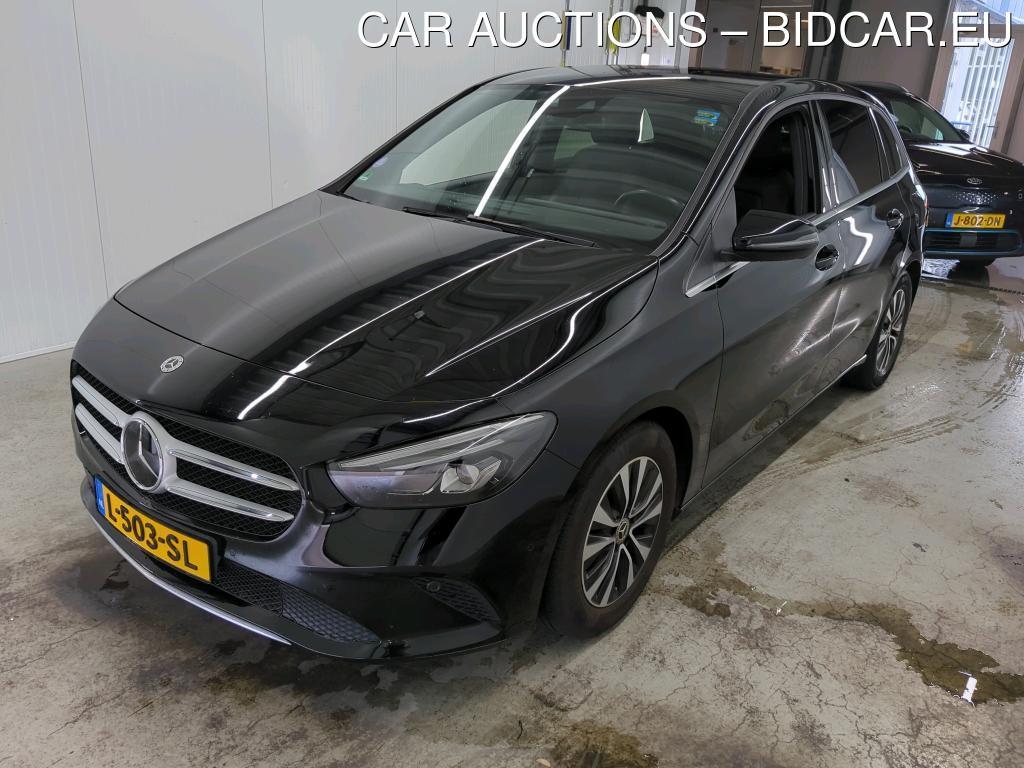 Mercedes-Benz B180 1.3 100kW Business Solution DCT, 2021