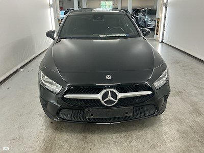 Mercedes-Benz Class A diesel w177 A 180 d Business Solution Warmtewerend donkergetint glas rondom vanaf B-St
