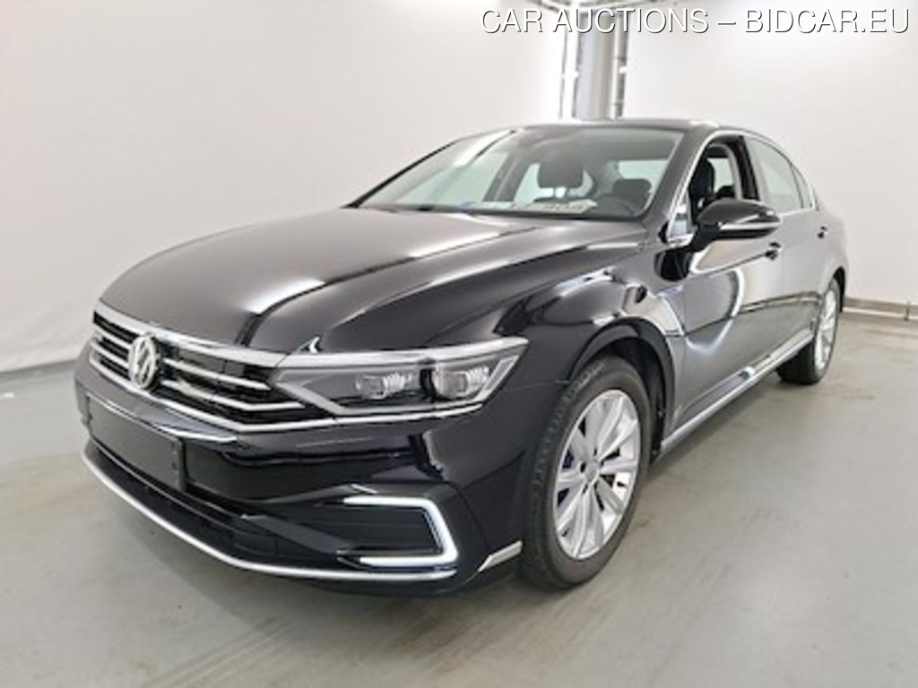 Volkswagen Passat 1.4 TSI GTE BUSINESS DSG