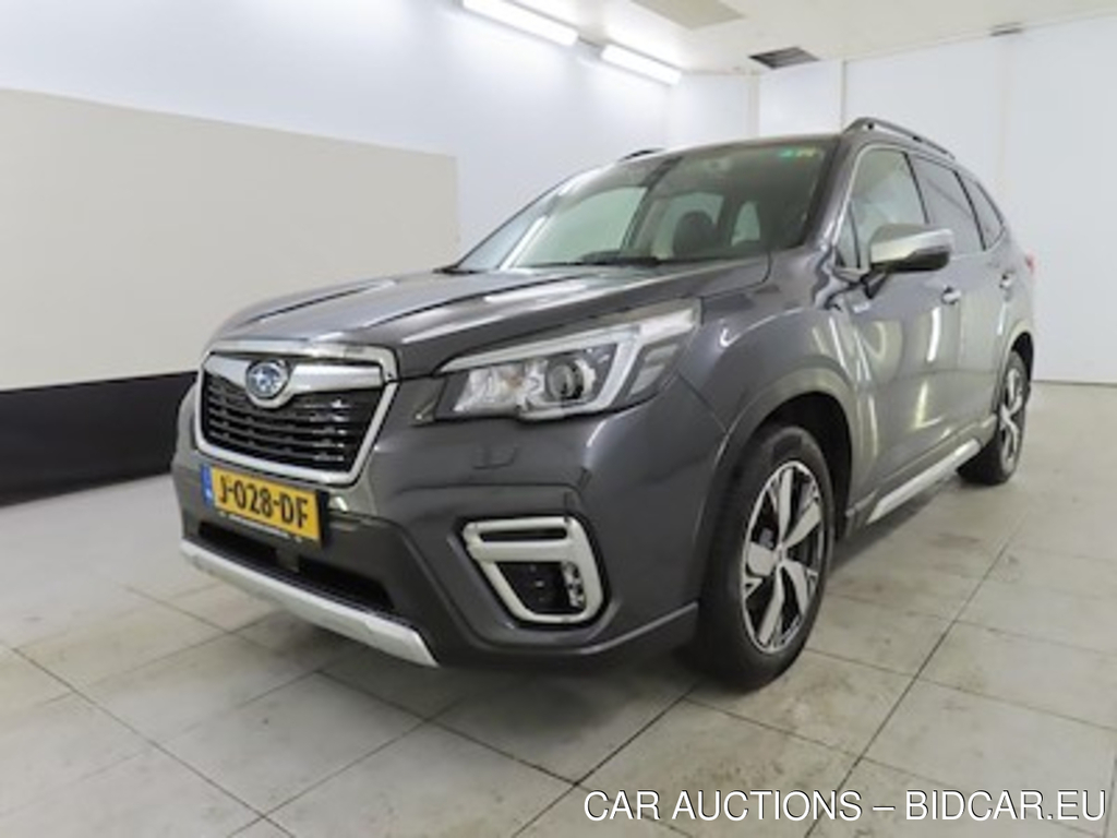 Subaru FORESTER 2.0i-S e-BOXER First edition CVT 5d