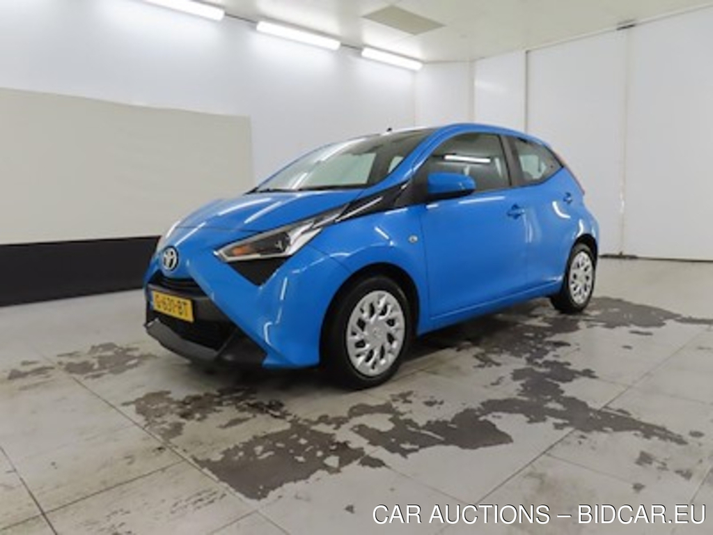 Toyota Aygo 1.0 VVT-i x-play 5d
