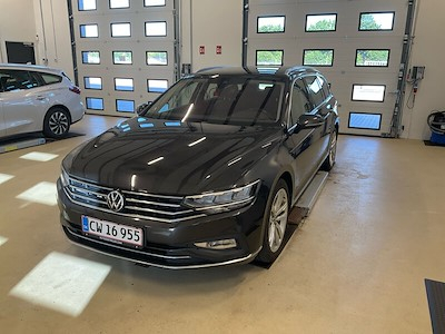 Volkswagen PASSAT 2.0 TDI 150 SCR ELEGANCE PLUS DSG VARIANT UA!,