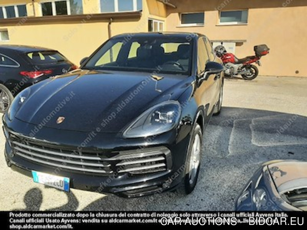 Porsche cayenne 3.0 V6 sport utility -