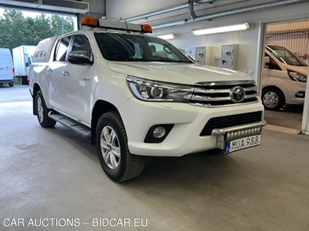 Toyota Hilux Dubbelhytt 2.4 AWD Legend Drag Skinn