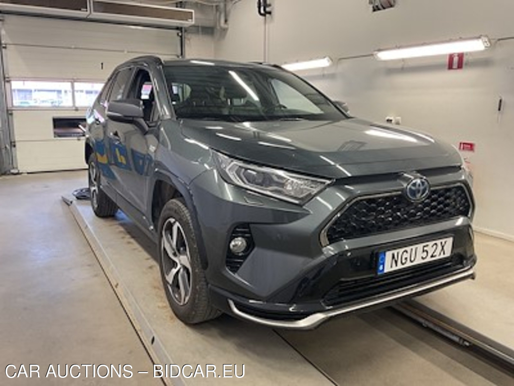 Toyota RAV4 2.5 Plug-In AWD-i Launch Edition Kamera