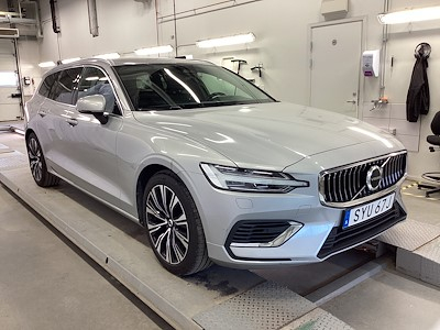 Volvo V60 Recharge T6 350 AWD Core Edt Drag Ljuspkt Tonade rutor
