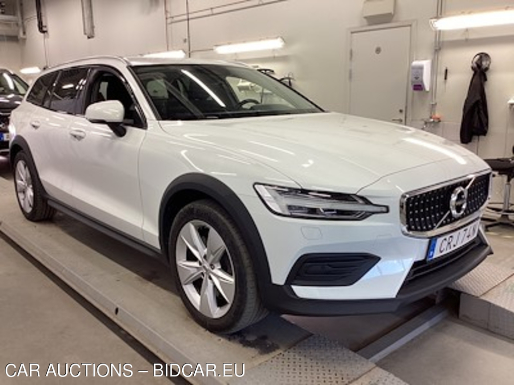 Volvo V60 cross country Cross Country B4 AWD Advanced Edition Kamera Drag Navi Pro
