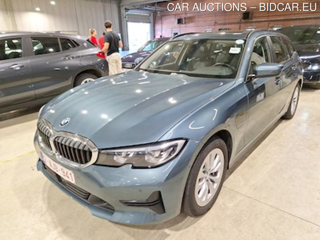 BMW 3 touring - 2019 330eAS PHEV Business Pack Plus Drive Assist