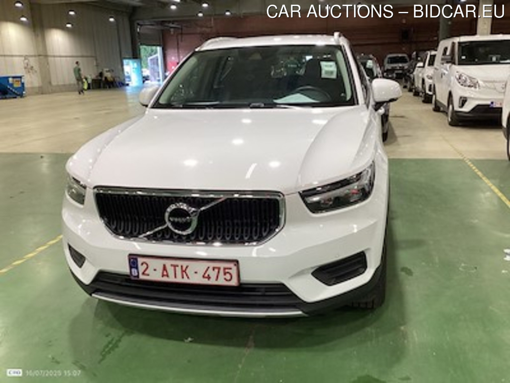 Volvo XC40 1.5 T2 MOMENTUM PRO