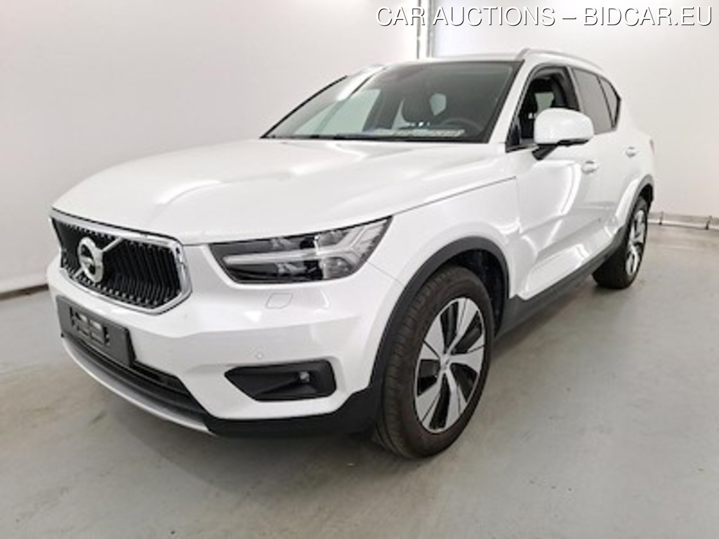 Volvo XC40 1.5 T3 Momentum Pro Light Lounge IntelliSafe Surround