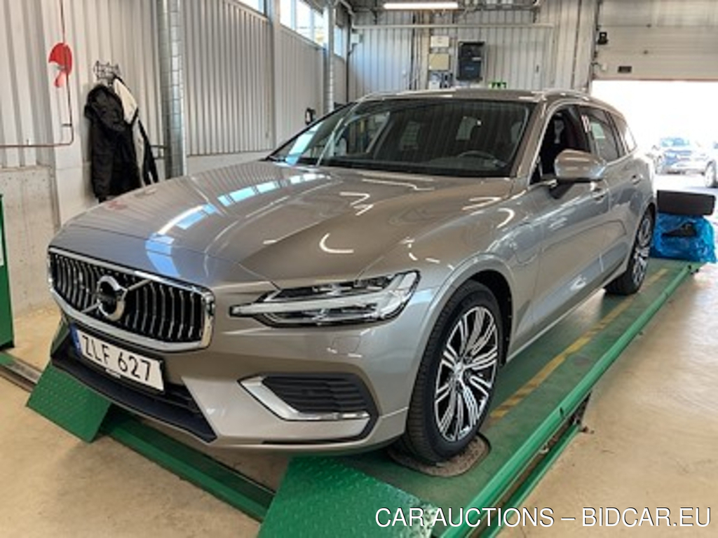 Volvo V60 T6 Recharge AWD 350HK Inscription Exp Navi Pro Drag Kamera