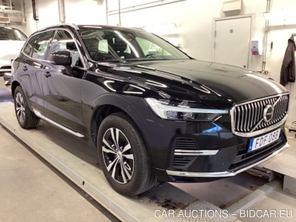 Volvo Xc60 T6 Recharge AWD Core Edition Ljus Panorama Drag