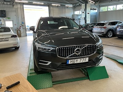 Volvo XC60 T8 AWD Inscription Teknik Pro Panorama Skinn Hud 360 Kamera BLIS Navi
