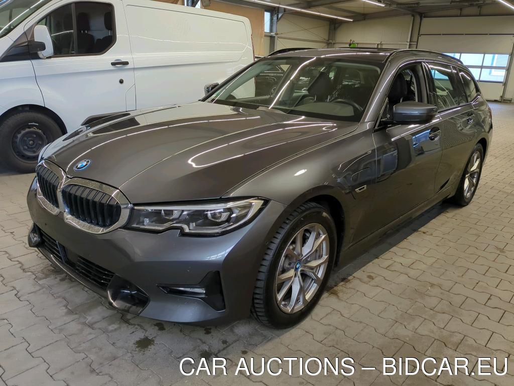 BMW 330E TOURING AUT. Sport Line, 2022