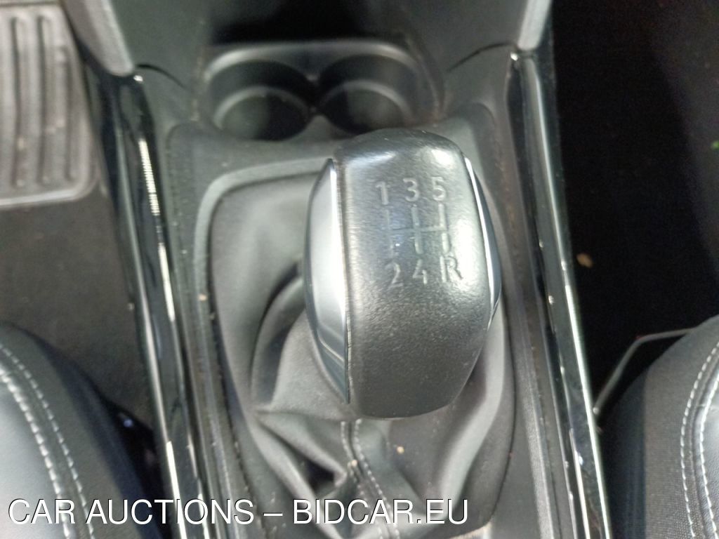 Peugeot 2008 - 2016 2008 1.2I PURETECH ALLURE S&S (EU6.2), 2019
