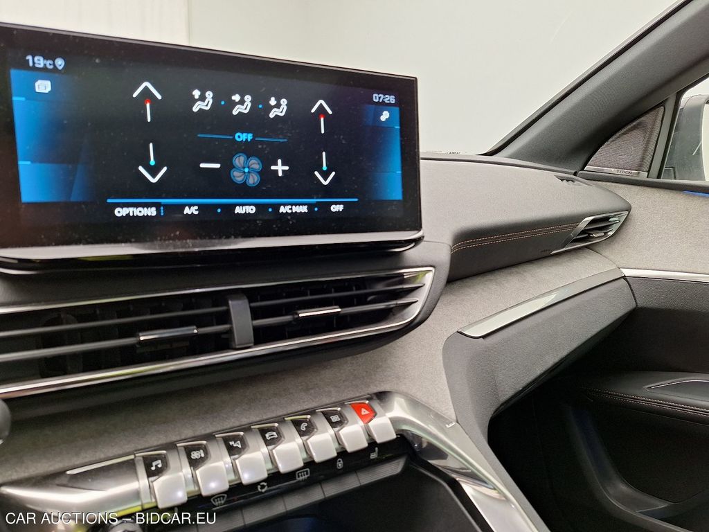 Peugeot 5008 - 2021 5008 1.2 PURETECH GT, 2022
