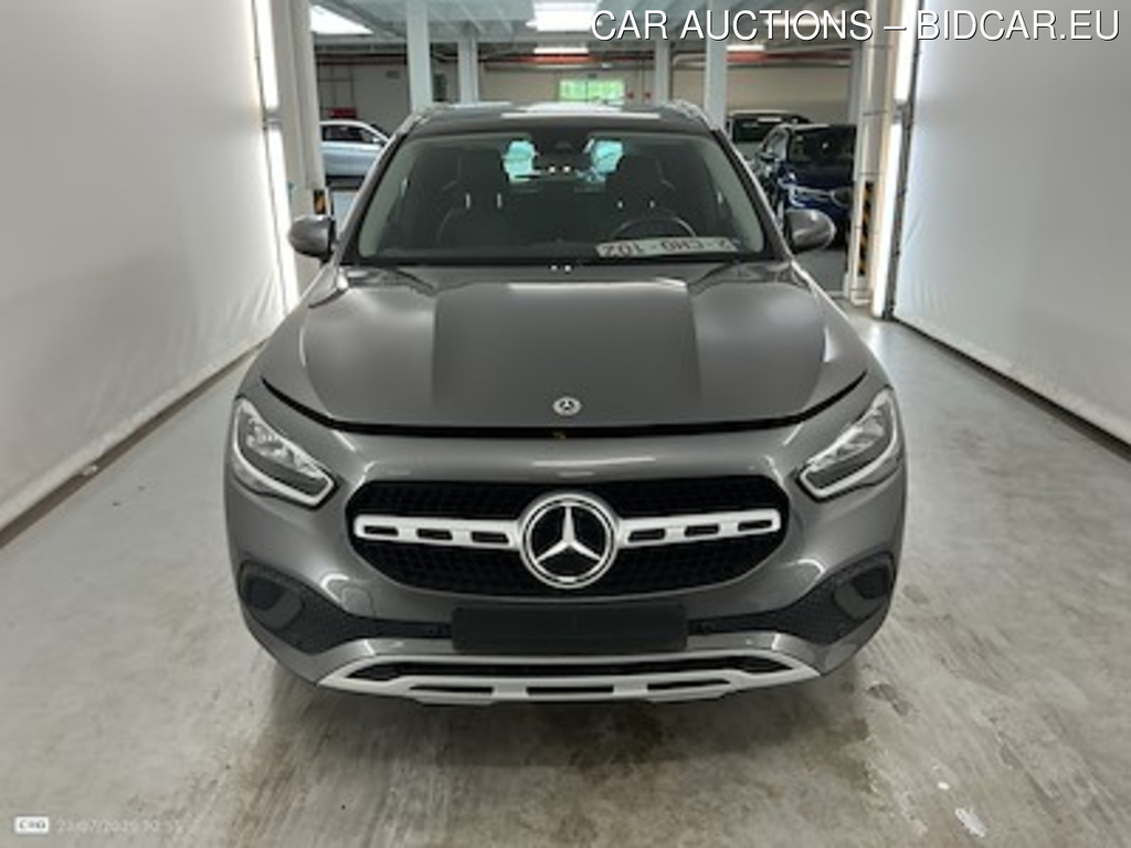 Mercedes-Benz GLA 2.0 GLA 180 D DCT BUSINESS SOLUTION ESS Business Solution Essential Plus