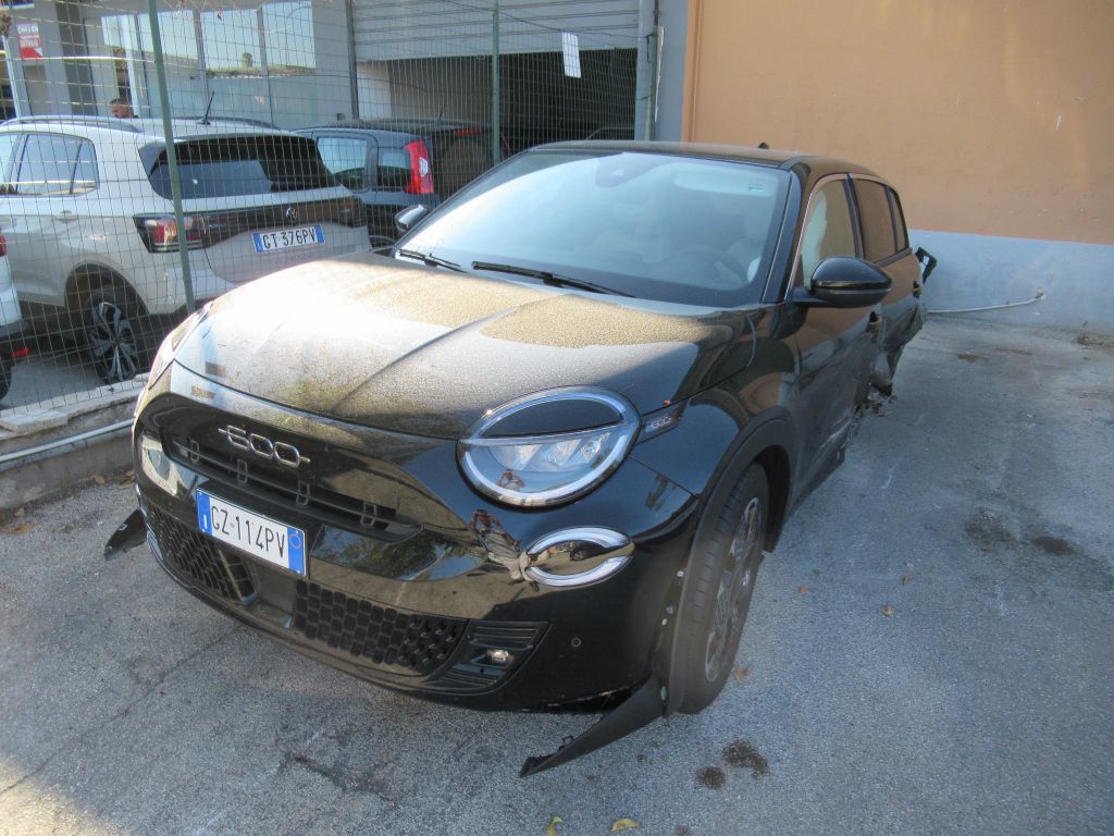 Fiat 600 IV 2023 600 1.2 hybrid La Prima, 2025
