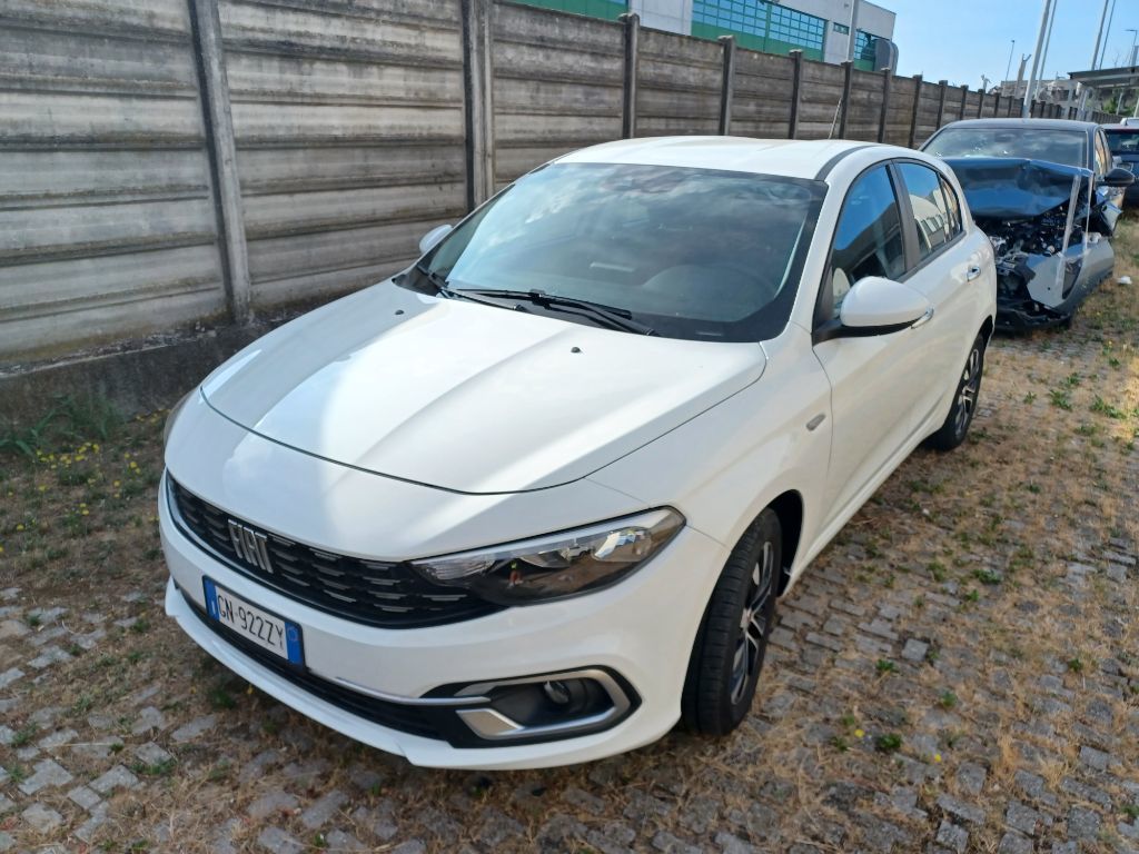Fiat Tipo 5 porte Cross II 2021 Tipo 5p 1.5 t4 hybrid CityLife130cv dct, 2023
