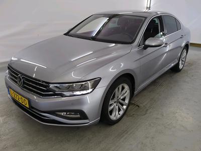 Volkswagen Passat 1.5 TSI BUSINESS, 2021