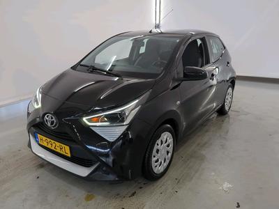 Toyota Aygo 1.0 VVT-I X-PLAY, 2020