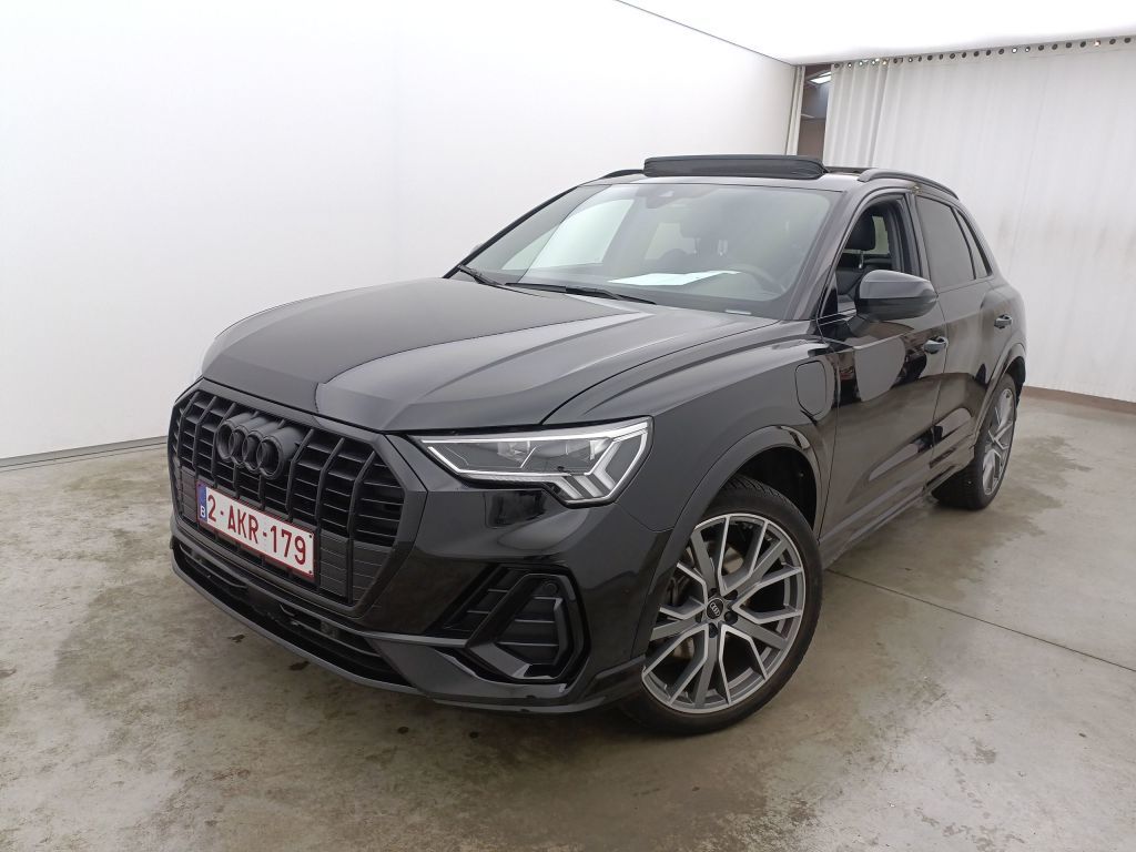Audi Q3 - 2019 Q3 45 TFSIE PHEV S LINE S TRONIC (180 KW), 2021