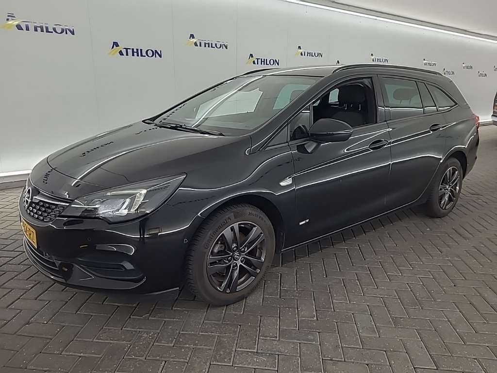 Opel Astra sports tou 1.2 TURBO 81KW DESIGN & TECH 5D, 2021
