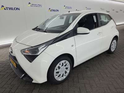 Toyota Aygo 1.0 VVT-I X-PLAY 5D 53KW, 2021