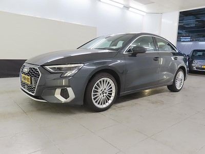 Audi A3 limousine 35 TFSI S tronic Business edition 4d