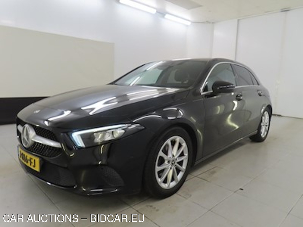 Mercedes-Benz A-klasse A 180 7G-DCT Business Solution Luxury 5d