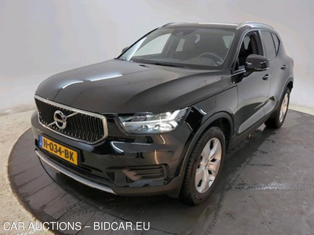 Volvo XC40 T3 Geartronic Momentum Pro