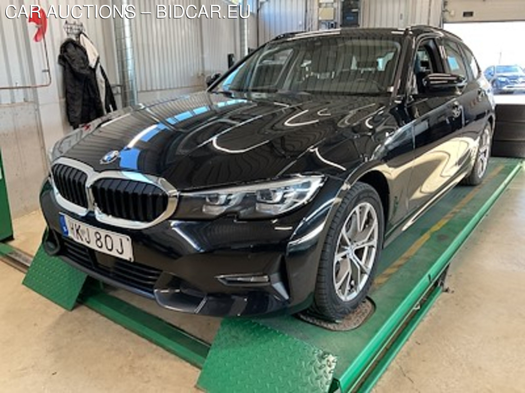 BMW Series 3 320d Touring Sport Line Display Key