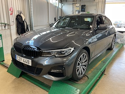 BMW Series 3 330e Sedan M Sport 360 Kamera EL-Stolar H/K Laserlights HuD Gesture Control