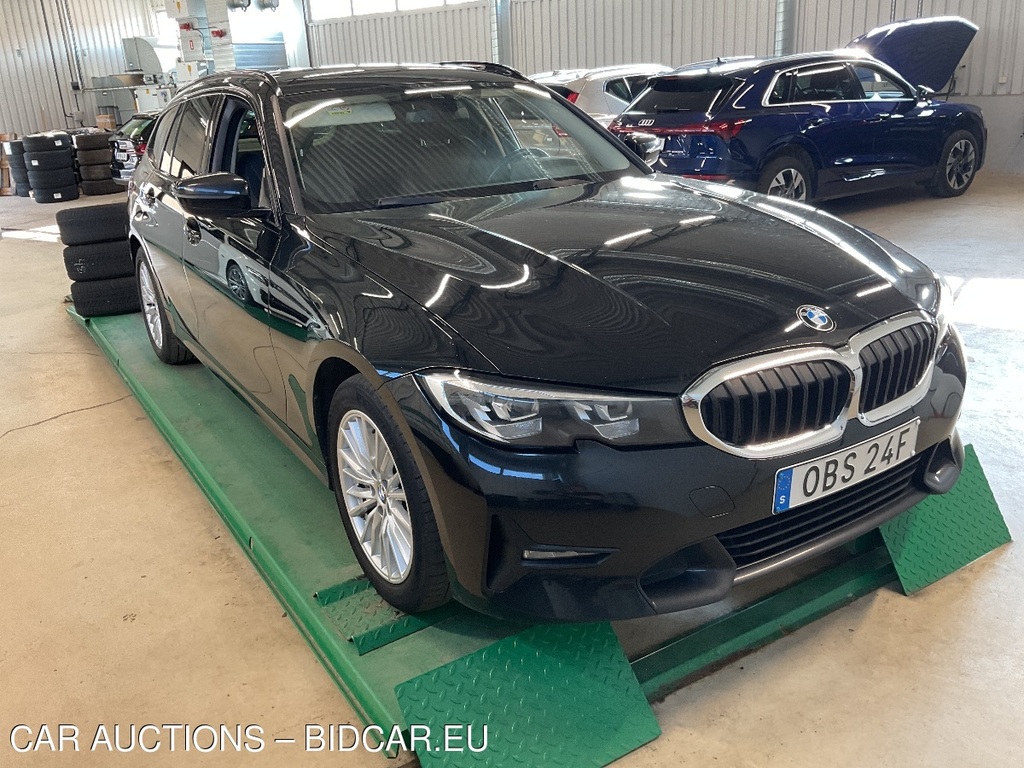 BMW 3-SERIE 330d Touring Sport line