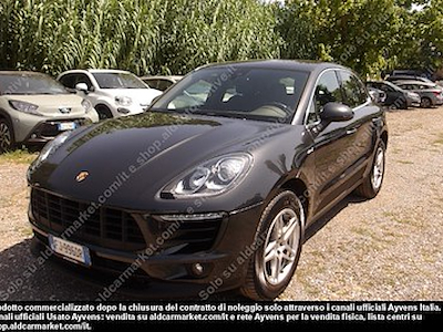 Porsche macan S diesel sport utility -