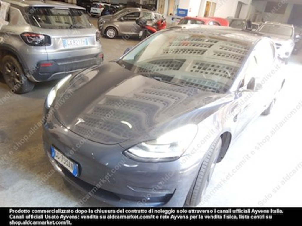 Tesla model 3 75 kwh long -