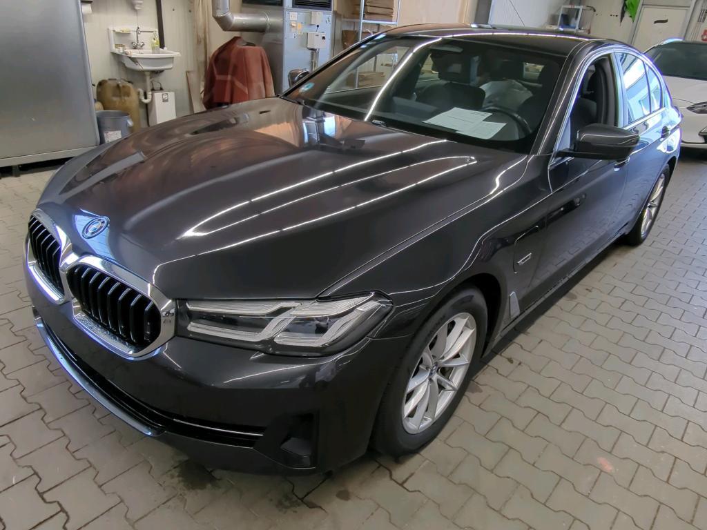 BMW 520e AUT., 2022