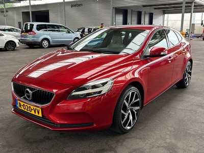 Volvo V40 2.0 T2 KINETIC, 2018