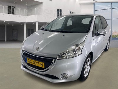 Peugeot 208 1.2 PURETECH STYLE, 2015