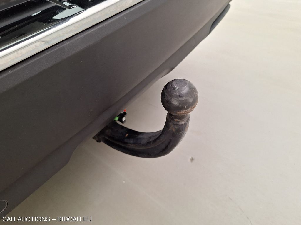 Peugeot 5008 diesel - 2021 5008 1.5 BLUEHDI ALLURE, 2021