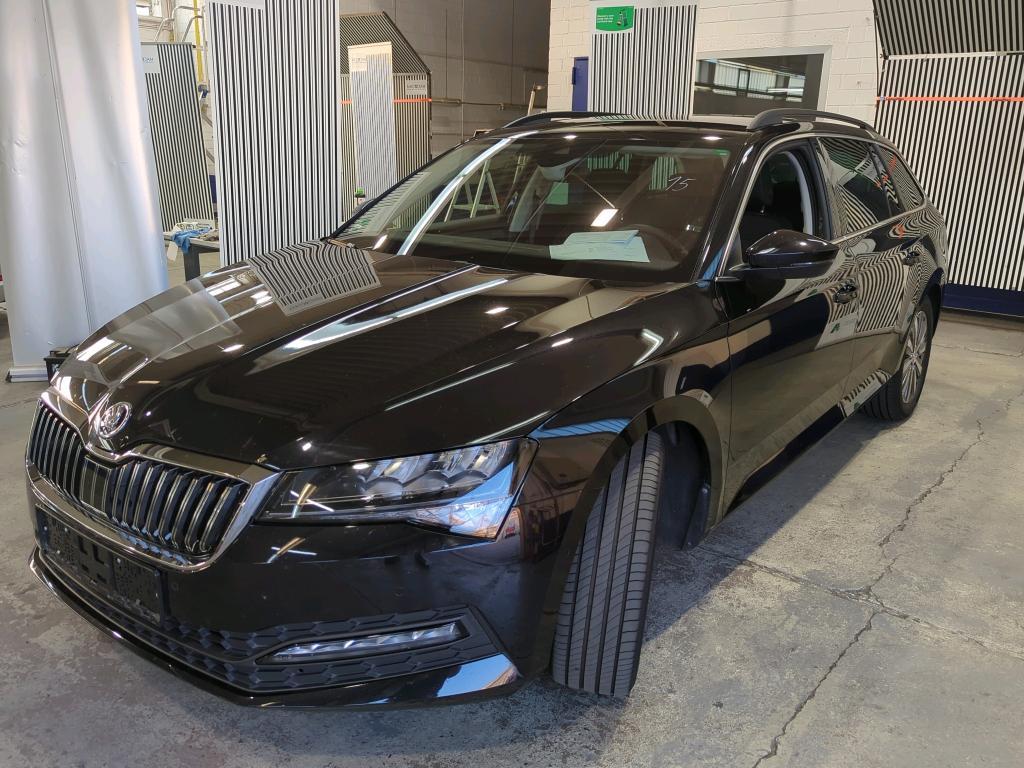Skoda Superb COMBI 2.0 TDI DSG Ambition, 2022