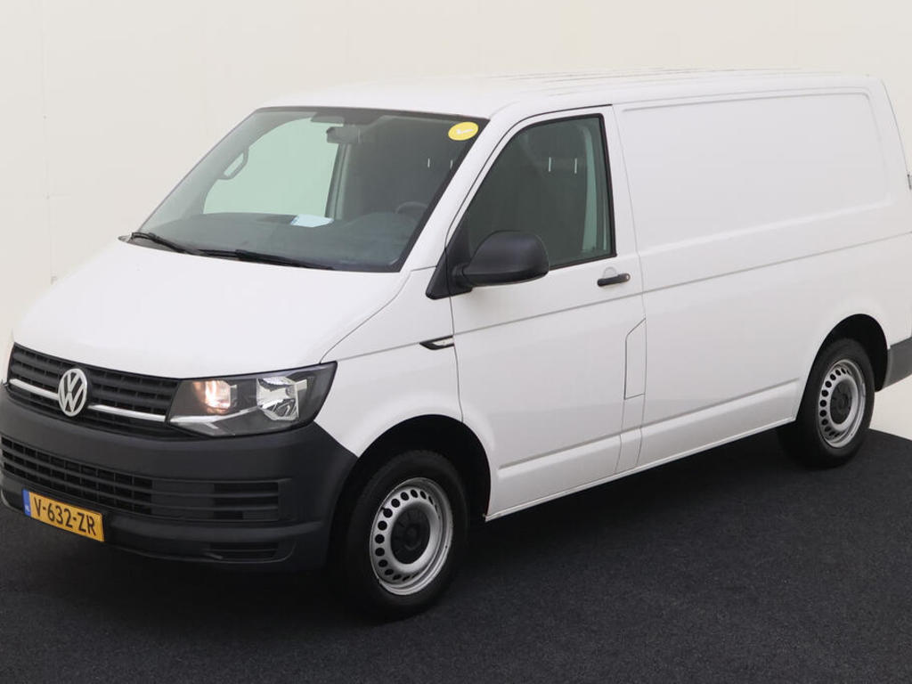 Volkswagen Transporter 2.0 TSI 150PK L1H2 300/2800 TRENDLINE TREKHAAK, 2019